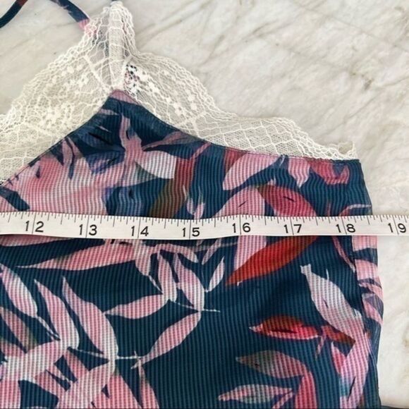 A LA PLAGE WOMENS FLORAL PRNT LACE-TRIM BLOUSE size M NWT - Picture 3 of 5